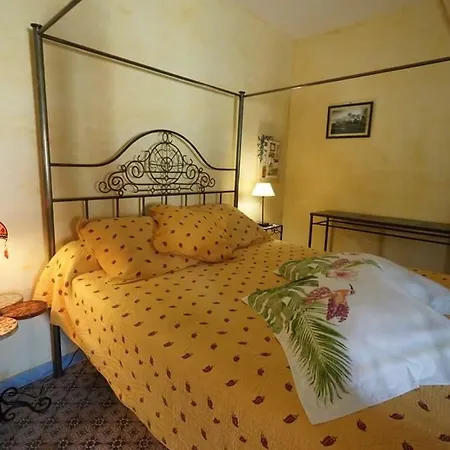 La Maison De Josepha Гостевой дом