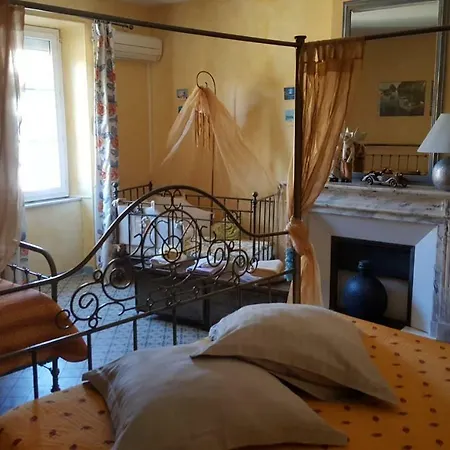 Гостевой дом La Maison De Josepha Ferrals-les-Corbieres